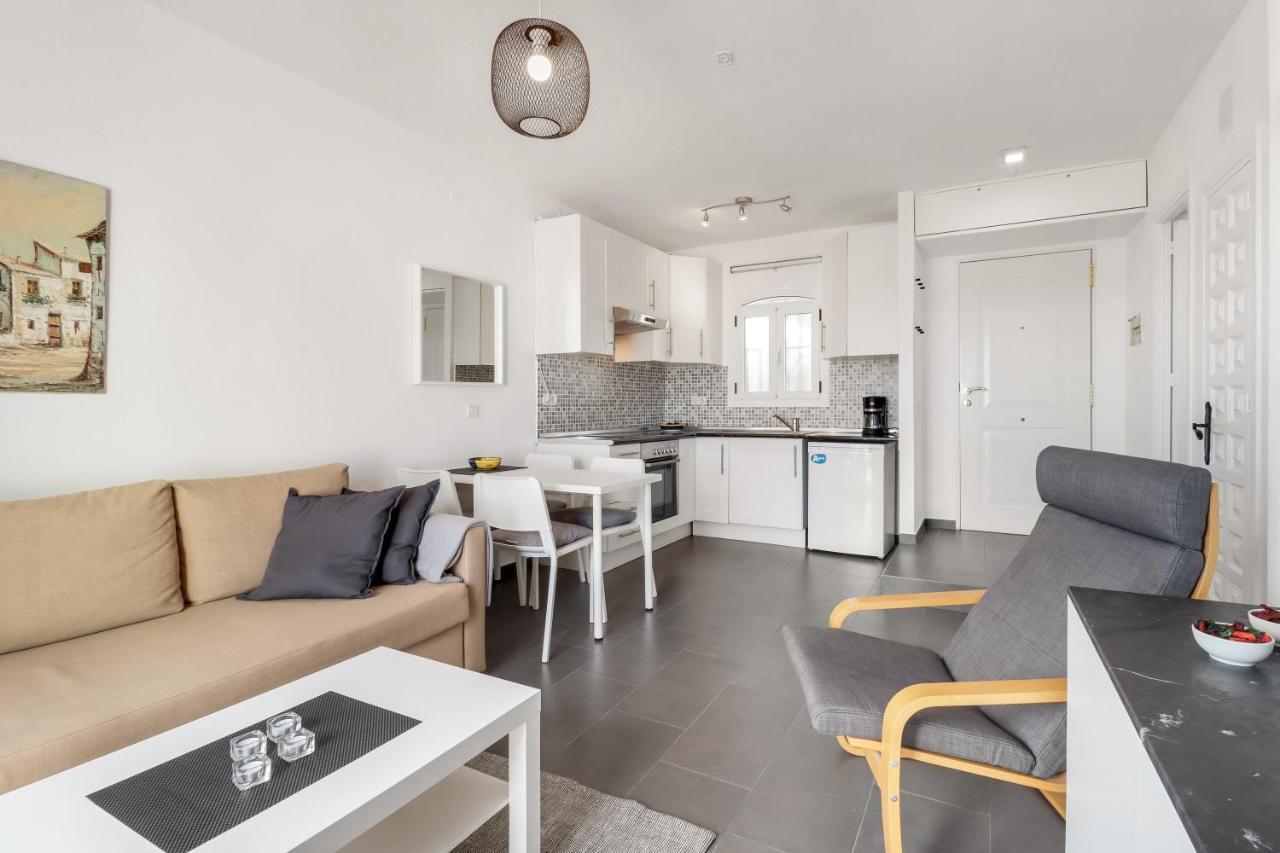 1 Bedroom In Verano Azul, Free Wi-Fi Нерха Екстер'єр фото