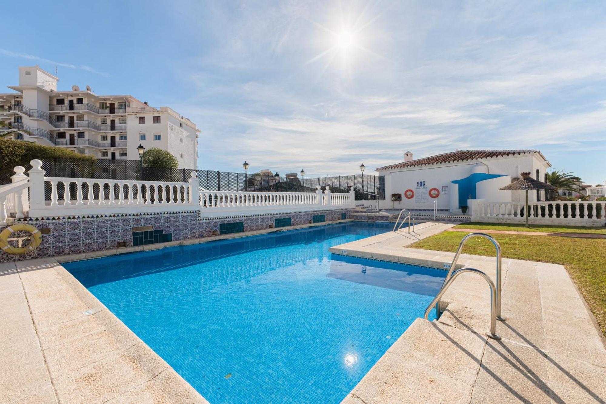 1 Bedroom In Verano Azul, Free Wi-Fi Нерха Екстер'єр фото